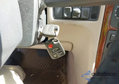 1999 Volvo S70 z USA, uszkodzony, nr VIN YV1LT56D2X2578895